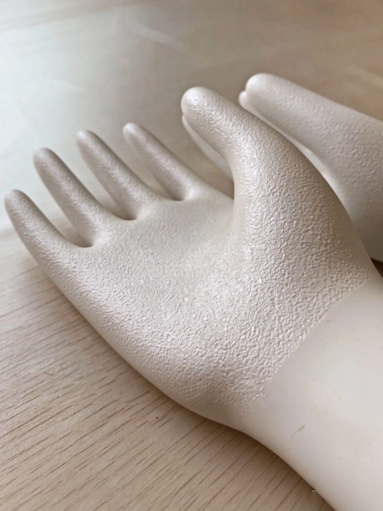 txtured glove mould